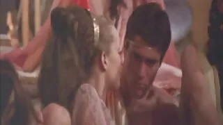 বুদ্ধিমান উলকি স্বর্ ...