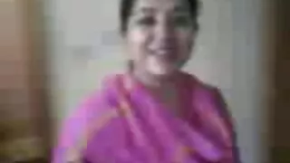 গাঢ় মাথার রাশিয়ান  ...