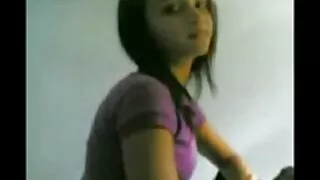 উল্কি করা ফ্যাকাশে চ ...