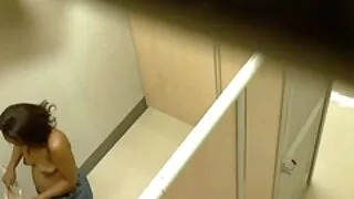 এই মুখমণ্ডল আকর্ষণীয ...