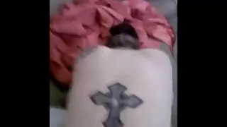 অনেক tatts এবং ছিদ্র ...